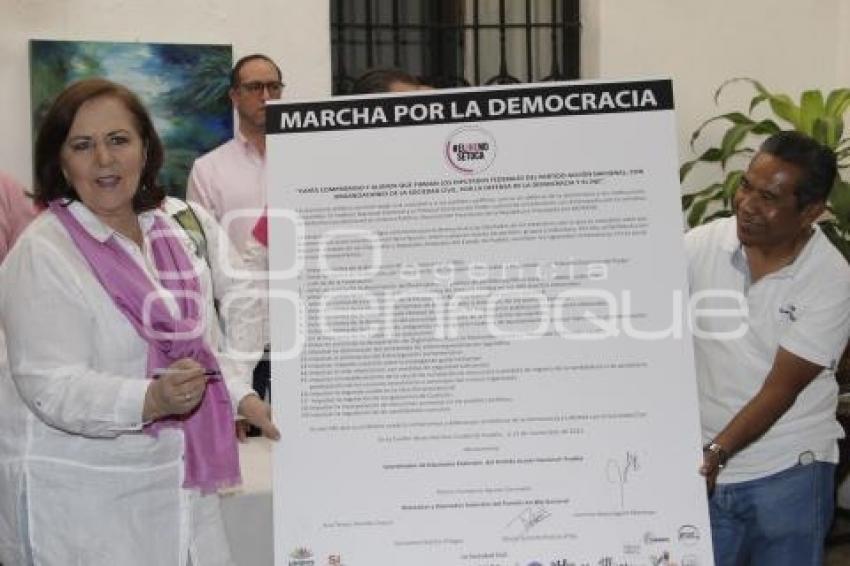 COMPROMISO POR LA DEMOCRACIA