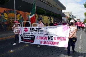 TEHUACÁN . MARCHA DEFENSA DEL INE