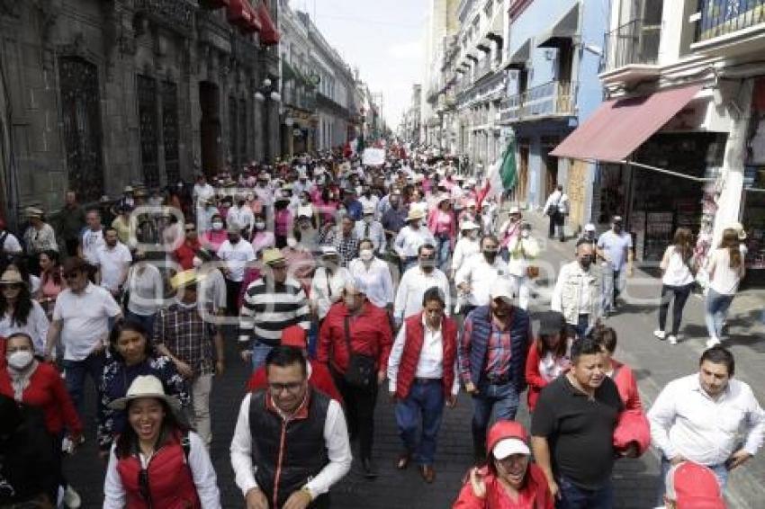 MARCHA DEFENSA DEL INE