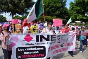 TEHUACÁN . MARCHA DEFENSA DEL INE