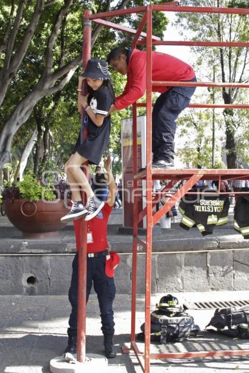 UN DÍA CON EL BOMBERO