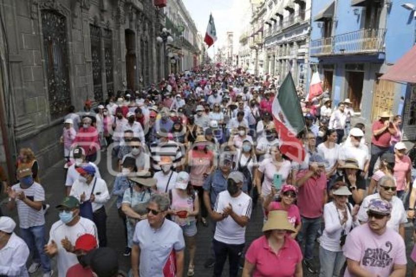 MARCHA DEFENSA DEL INE