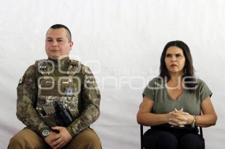 TEXMELUCAN . UNIFORMES POLICÍA