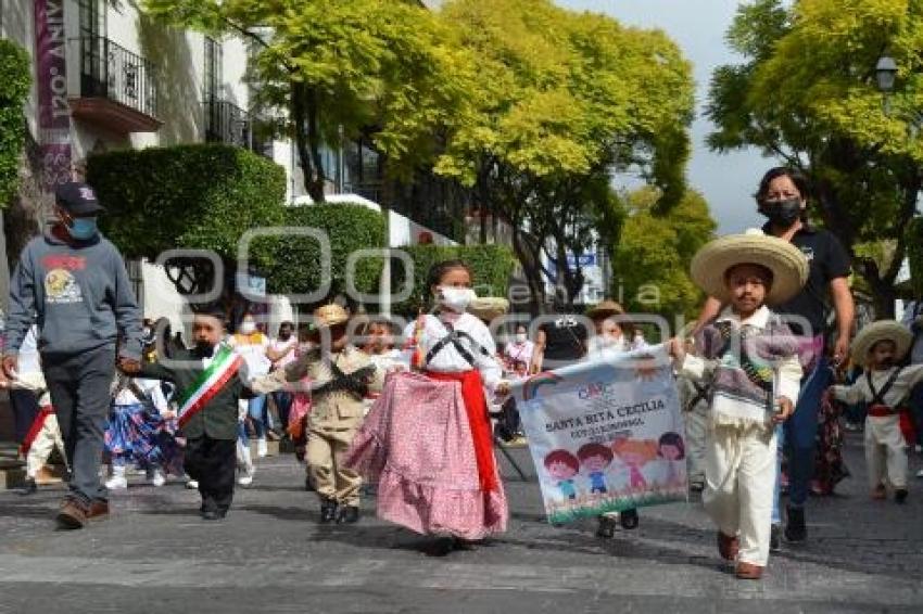 TEHUACÁN . DESFILE