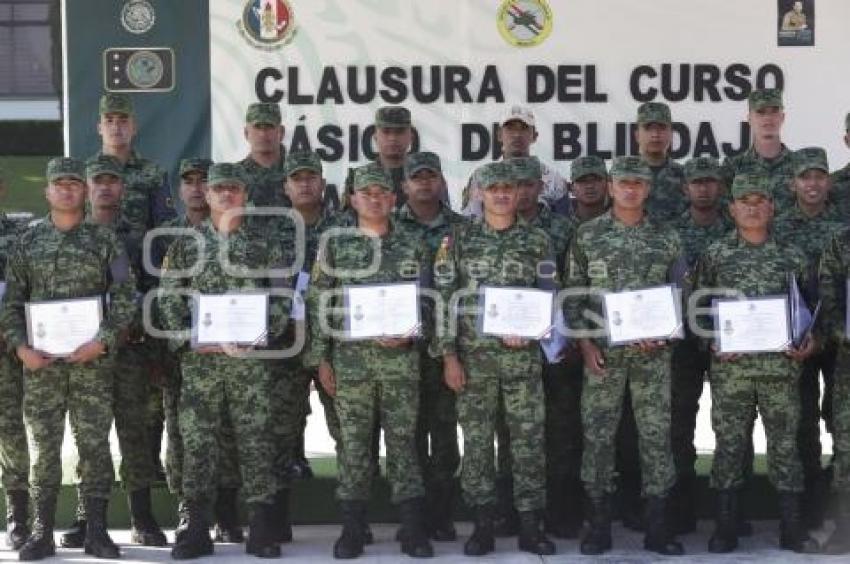 EJÉRCITO . GRADUACIÓN