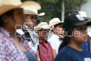 TLAXCALA . BANDERAZO DESFILE