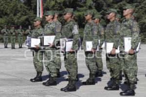 EJÉRCITO . GRADUACIÓN