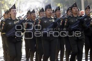 EJÉRCITO . PASE DE REVISTA