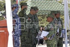 EJÉRCITO . GRADUACIÓN