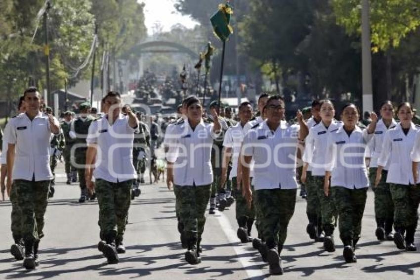 EJÉRCITO . PASE DE REVISTA