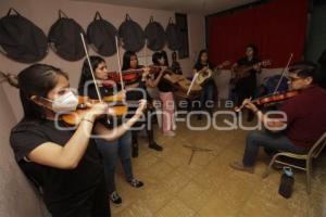 DÍA DEL MÚSICO . MARIACHI FEMENIL