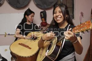 DÍA DEL MÚSICO . MARIACHI FEMENIL