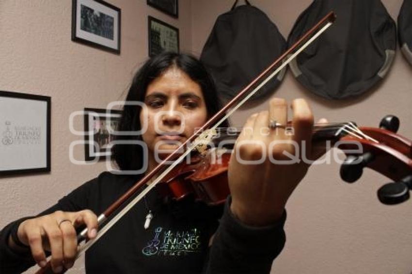 DÍA DEL MÚSICO . MARIACHI FEMENIL