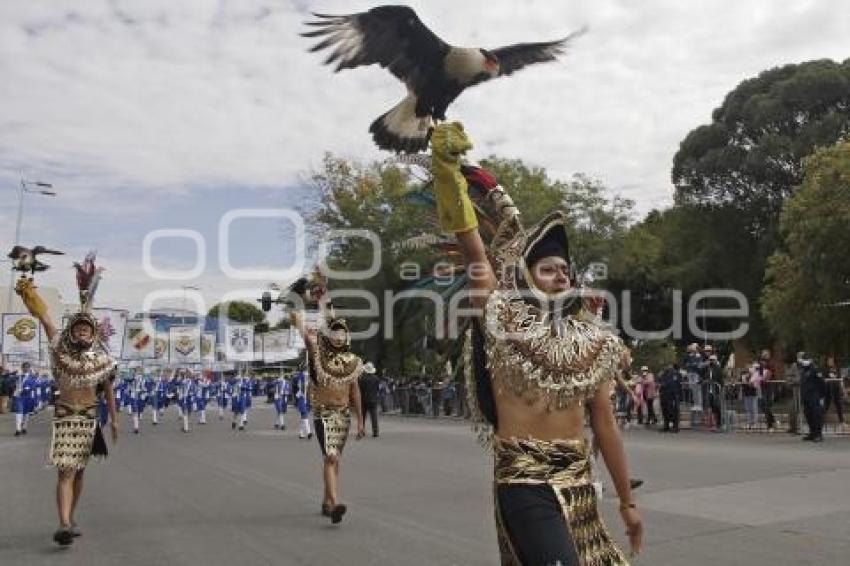 DESFILE . REVOLUCIÓN MEXICANA