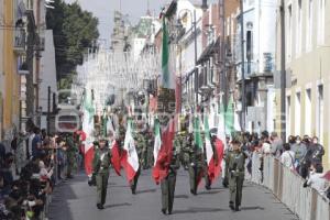 DESFILE . REVOLUCIÓN MEXICANA