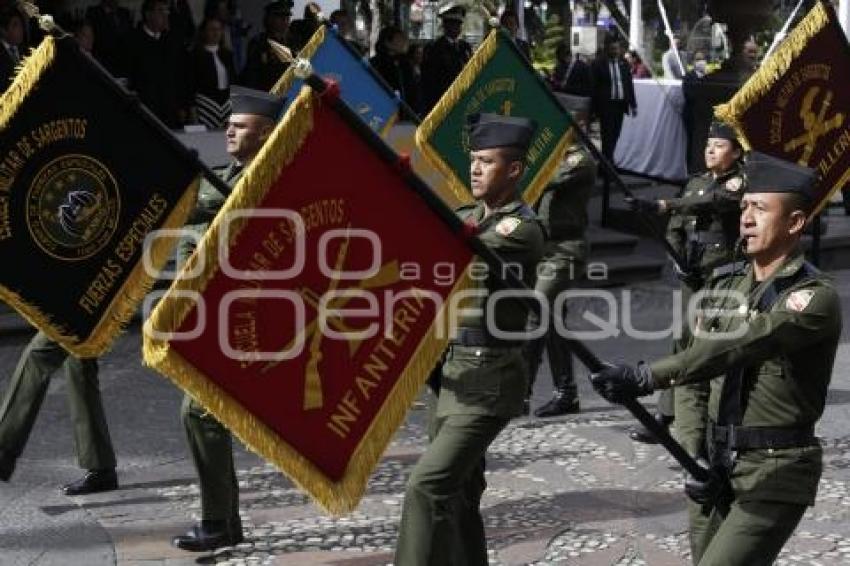 DESFILE . REVOLUCIÓN MEXICANA