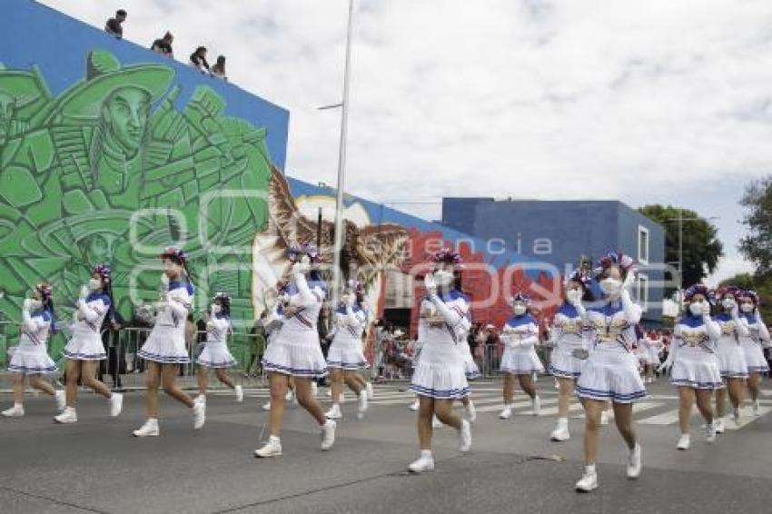 DESFILE . REVOLUCIÓN MEXICANA