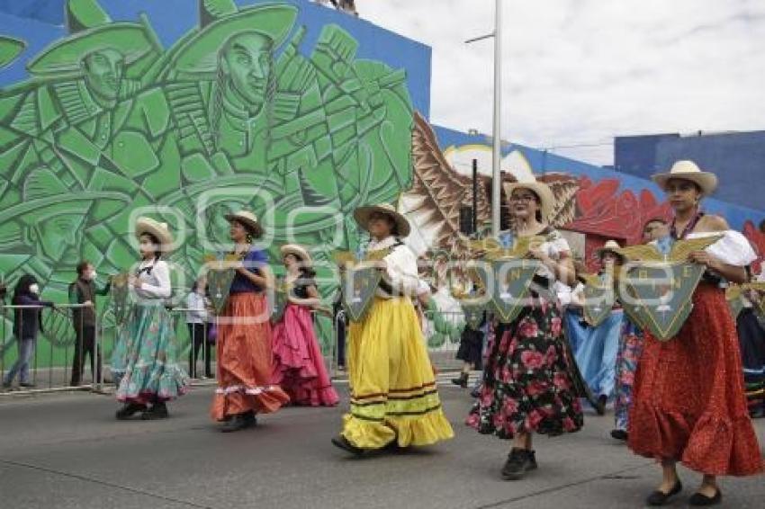 DESFILE . REVOLUCIÓN MEXICANA