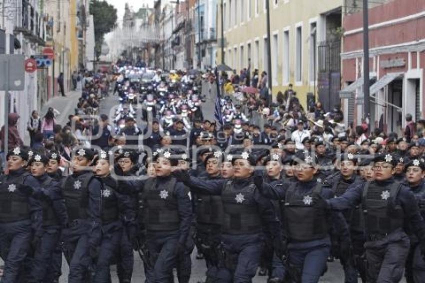 DESFILE . REVOLUCIÓN MEXICANA