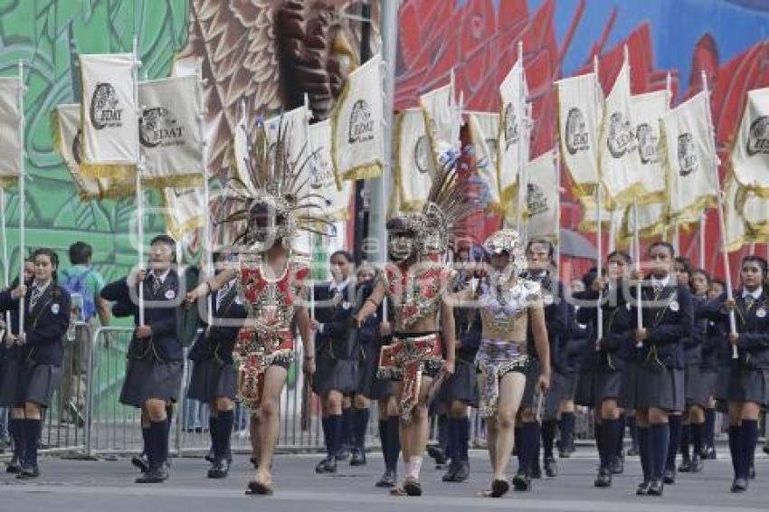 DESFILE . REVOLUCIÓN MEXICANA