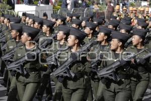 DESFILE . REVOLUCIÓN MEXICANA