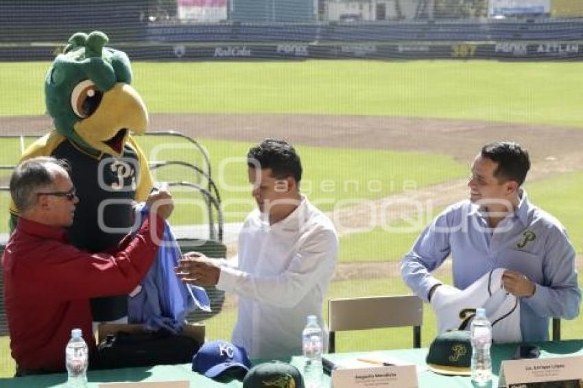 BÉISBOL . PERICOS DE PUEBLA