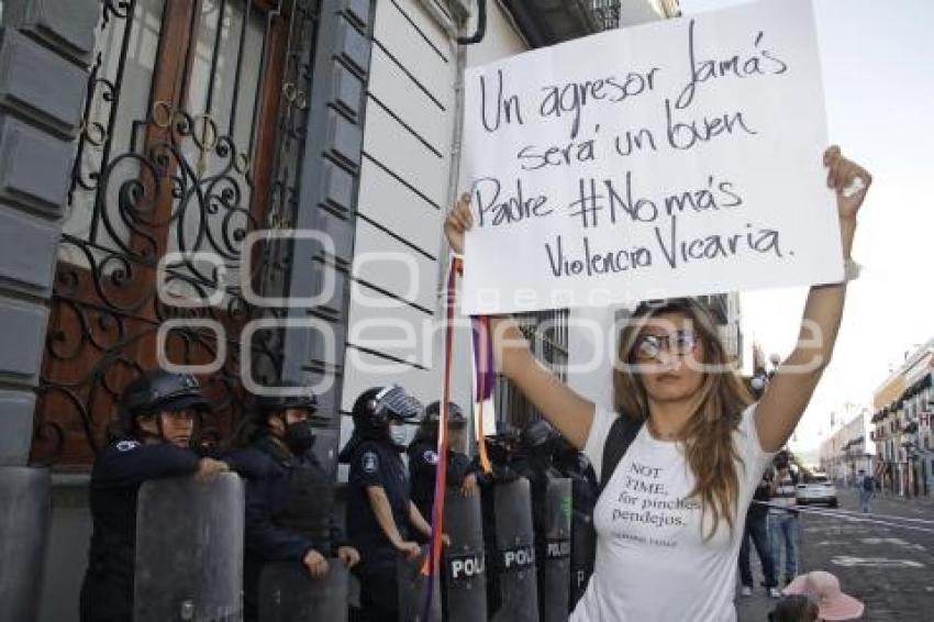 DÍA NARANJA . MARCHA FEMINISTAS