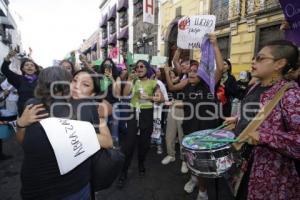 DÍA NARANJA . MARCHA FEMINISTAS