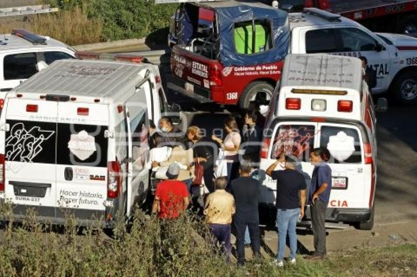 VOLCADURA DE AUTOBÚS