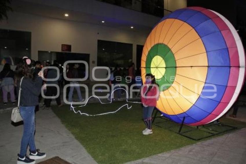 BUAP . ILUMINACIÓN NAVIDEÑA