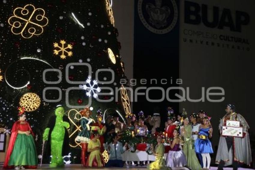 BUAP . ÁRBOL NAVIDEÑO