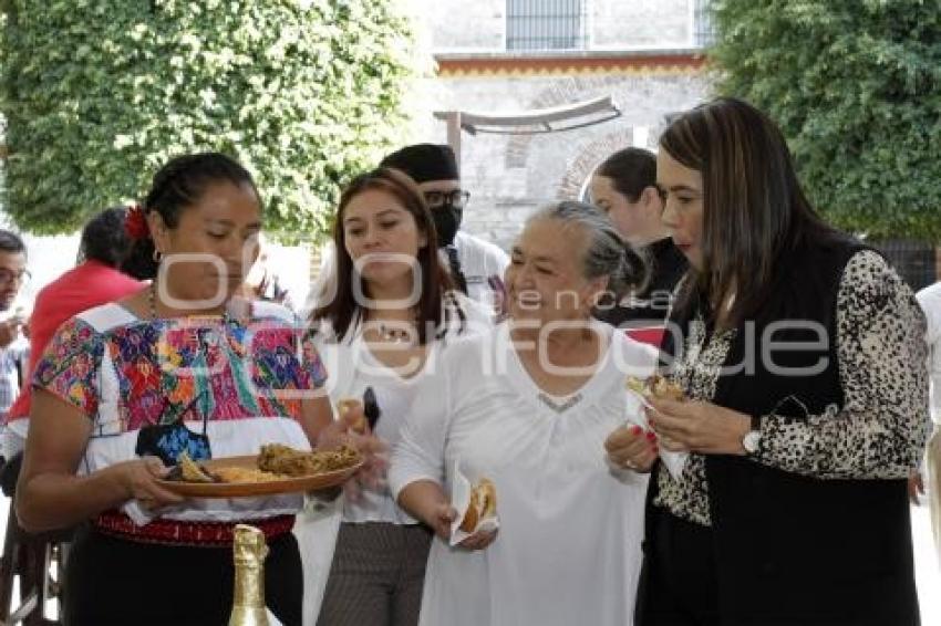 COCINA POBLANA NAVIDEÑA