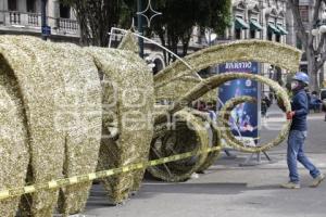 AYUNTAMIENTO . ÁRBOL DE NAVIDAD