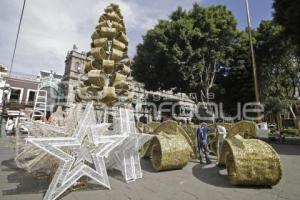 AYUNTAMIENTO . ÁRBOL DE NAVIDAD