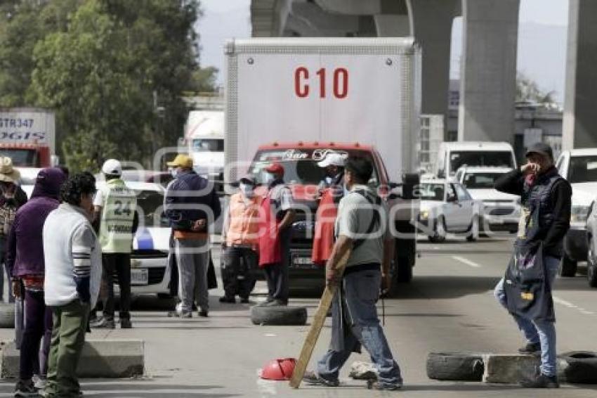 BLOQUEO AUTOPISTA MÉXICO-PUEBLA