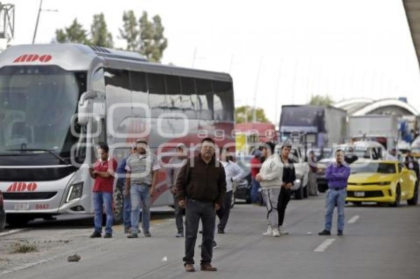 BLOQUEO AUTOPISTA MÉXICO-PUEBLA