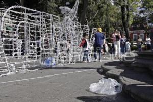 BASURA . ZÓCALO