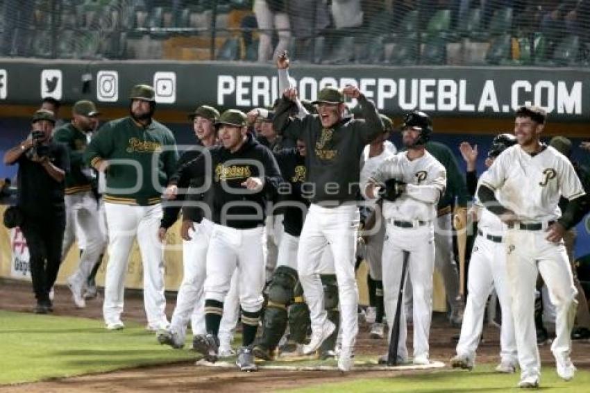 BÉISBOL . PERICOS VS ACEREROS