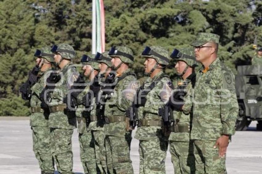 ZONA MILITAR . GRADUACIÓN
