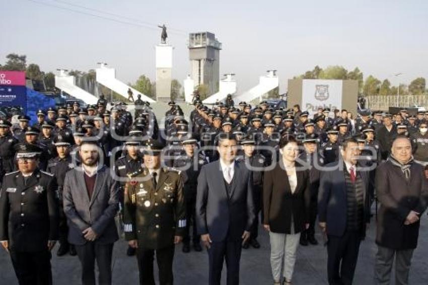 AYUNTAMIENTO . GRADUACIÓN POLICÍAS