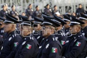 AYUNTAMIENTO . GRADUACIÓN POLICÍAS