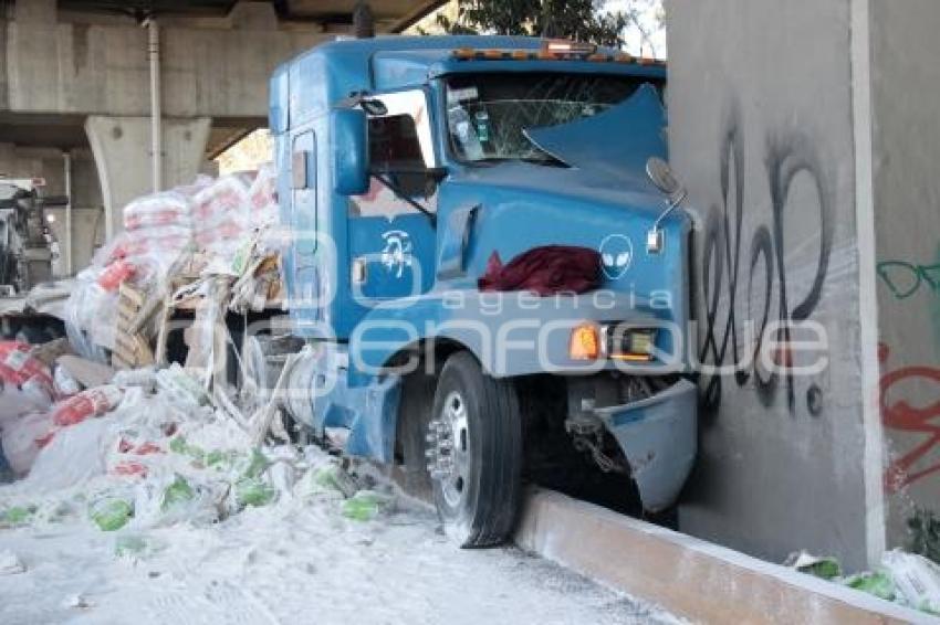 SEGURIDAD . CHOQUE TRAILER