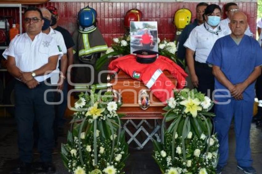 TEHUACÁN . HOMENAJE BOMBERO