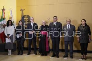 GOBIERNO ESTATAL . EXPOSICIÓN VATICANO