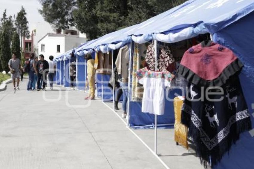 CASA PUEBLA . BAZAR NAVIDEÑO