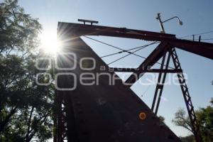 TLAXCALA . PUENTE ROJO