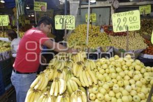 MERCADO MORELOS . PRODUCTOS NAVIDEÑOS