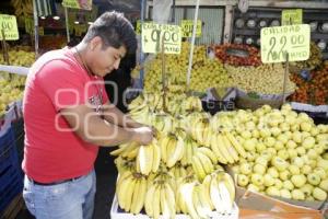 MERCADO MORELOS . PRODUCTOS NAVIDEÑOS