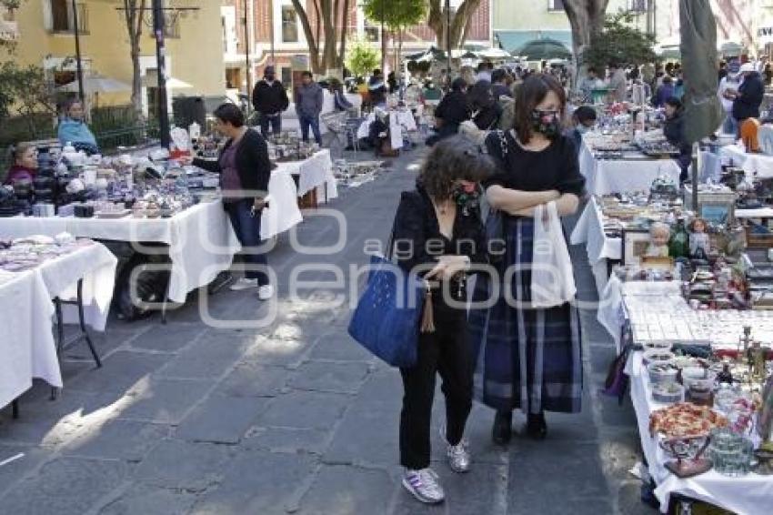 TIANGUIS LOS SAPOS