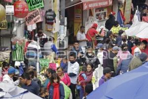 MERCADO . COMPRAS FIN DE AÑO